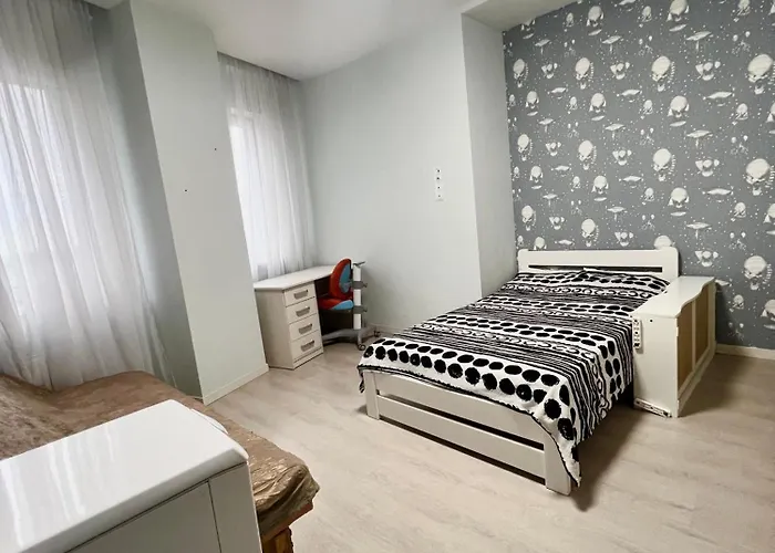 3-х комнатная квартира, у моря с евроремонтом Apartment Odesa