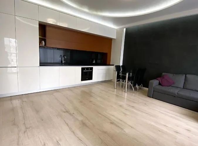 3-х комнатная квартира, у моря с евроремонтом